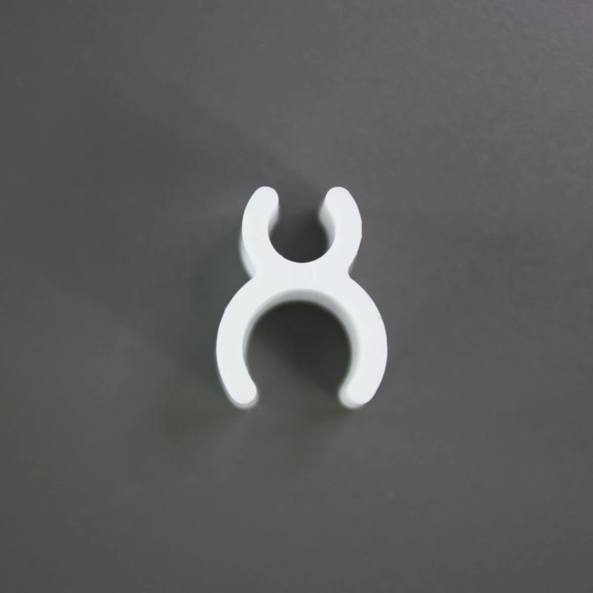 5000 3/16" Sculpture Clips, White 1 5000 3/16" Sculpture Clips, White