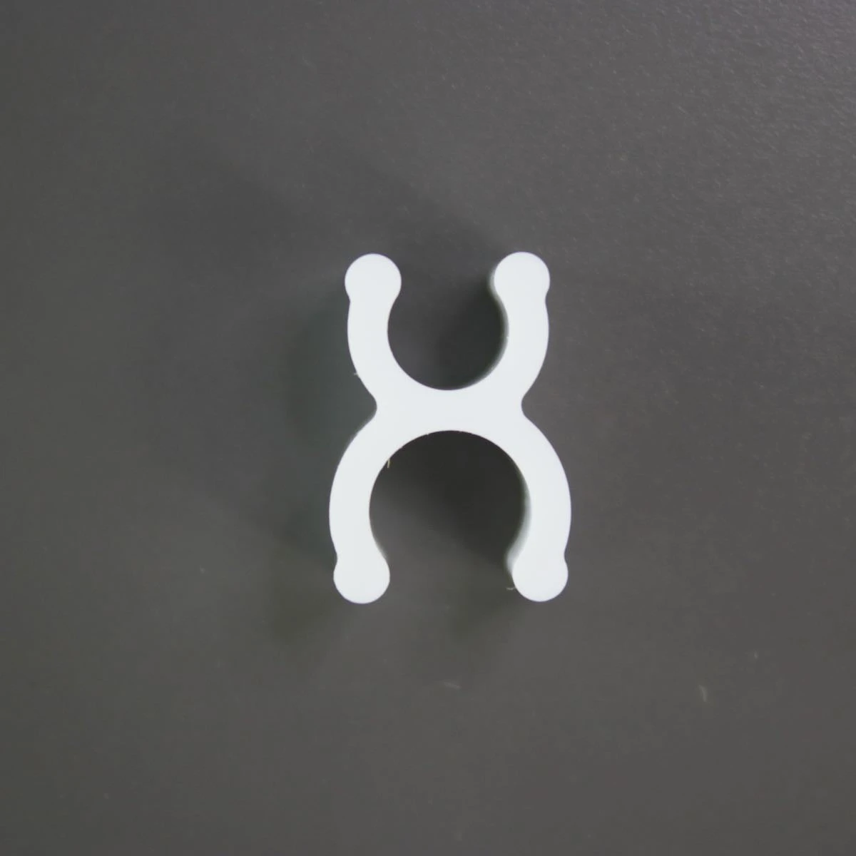 5000 1/4" Sculpture Clips, White 1 5000 1/4" Sculpture Clips, White