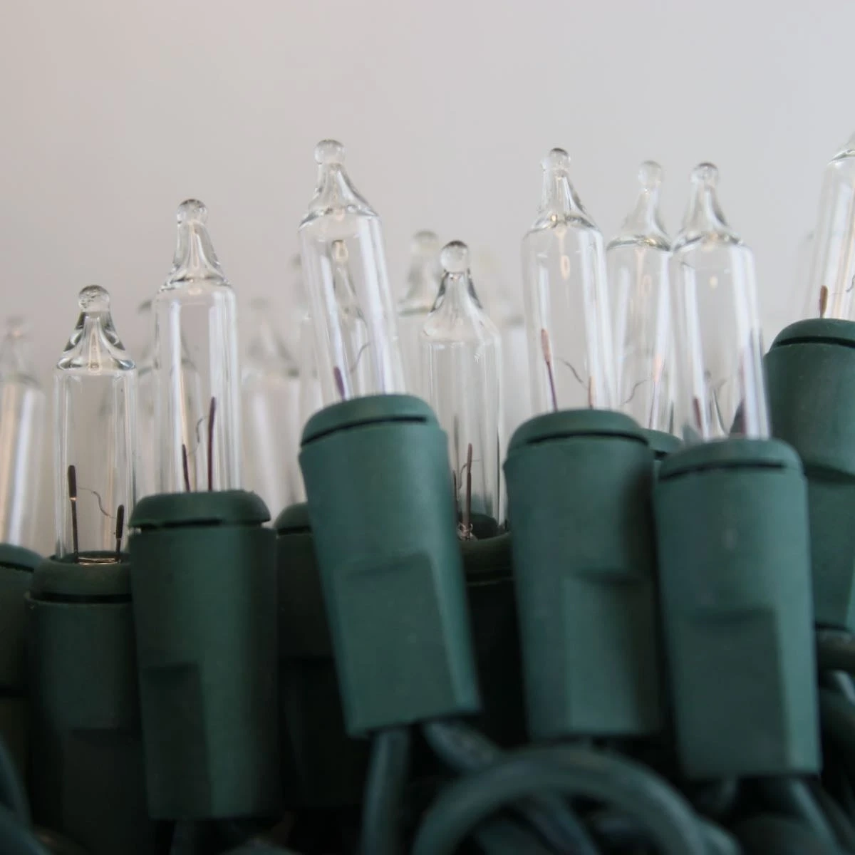 100-bulb Clear Mini Lights, 6" Spacing, Green Wire 2 100-bulb Clear Mini Lights, 6" Spacing, Green Wire - Image 2